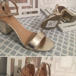 8.5 GOLD BLOCK  HEALS